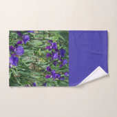 Groene bladeren en paarse lis badkamer handdoek (Handdoek)