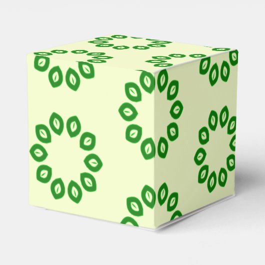 Groene bladeren in een cirkel op geel bedankdoosjes (Achterkant)