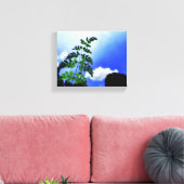 Groene bladeren, lucht en wolken achtergrond canvas afdruk (Insitu (Woonkamer))