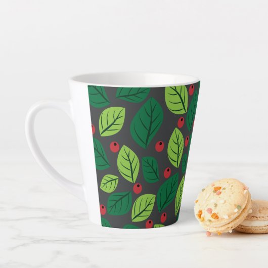 Groene bladeren, rode bessen, patroon van bladeren latte mok (In situ)