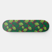 Groene bladeren, rode bessen, patroon van bladeren persoonlijk skateboard (Horizontaal)