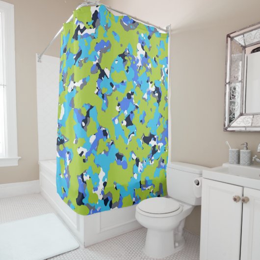 Groene & Blauwe Camouflage Camo Print Douchegordijn (In situ)