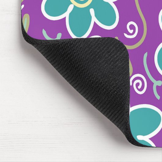 Groene bloemen op paarse design muismat (Hoek)