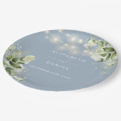 Groene bloemenslingerlichten stoffig blauwe bruilo papieren bordje (Gekanteld)