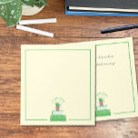 Groene Boeken en Houseplant Teacher Notitieblok<br><div class="desc">Een schattig lichtgeel notitieblok met een stapel van 3 groene boeken met een klein slangenplant bovenop. De tekst luidt "A note from" (je kunt het laten zoals het is of het wijzigen ) en je kunt een naam toevoegen. Het zou een mooi cadeau zijn voor leraren en bibliothecarissen. © ArianeC...</div>