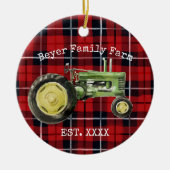 Groene Boerderij van de Familie van de Tractor Keramisch Ornament (Voorkant)