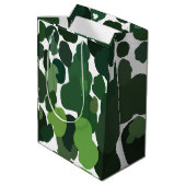 Groene bomen Modern tropisch regenwoud patroon Medium Cadeauzakje (Achterkant Gekanteld)