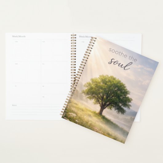 Groene Boom In Zonnestralen Planner (Display)