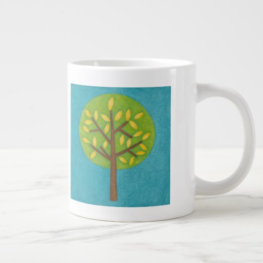 Groene boom met gele bladeren van Chariklia Zarris Grote Koffiekop (Rechts)