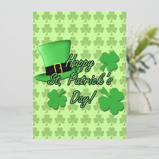 Groene bovenhoed Shamrocks St. Patricks Day Invite Kaart (Staand voorkant)