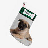 Groene Buffalo Pet Dog Bone Monogram Foto Kleine Kerstsok (Voorkant (Hangend))