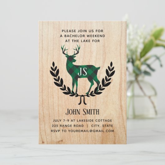 Groene Buffalo Plaid Hert Monogram Verlovingsfeest Kaart (Staand voorkant)