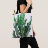 Groene cactus op witte achtergrond. tote bag (Dichtbij)