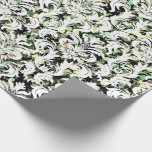 Groene Cali Mint Witte Metallic Damask Sequin Cadeaupapier<br><div class="desc">versierd met een metalen poedertextuur en met altijd een chroomdamp ornamentK</div>