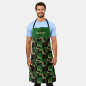 Groene Camo Grill Stijl Monogram Schort (Gedragen)