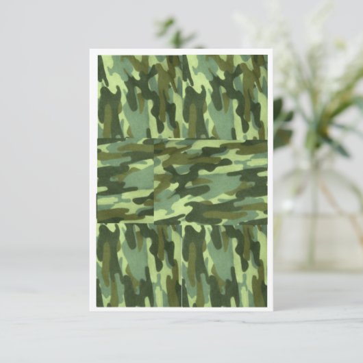 Groene Camo Invitation-Surprise Party Kaart (Staand voorkant)