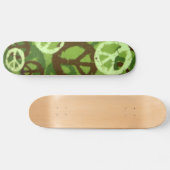Groene Camo/Peace Signs Skateboard (Horizontaal)