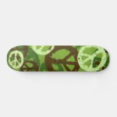 Groene Camo/Peace Signs Skateboard (Horizontaal)