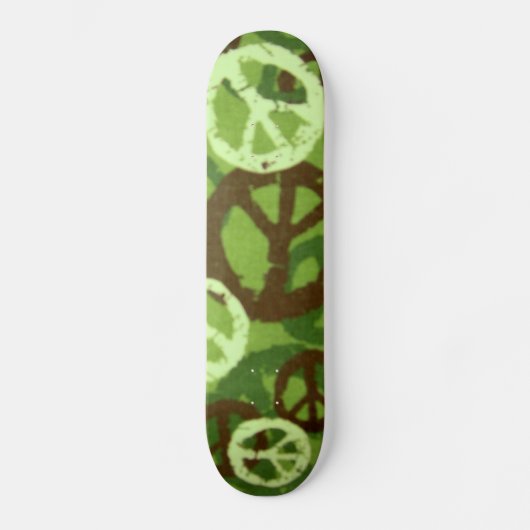 Groene Camo/Peace Signs Skateboard (Voorkant)