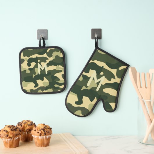 Groene Camouflage Monogram Camping Pensioen Ovenwant & Pannenlap Set (Insitu(Ophanging))