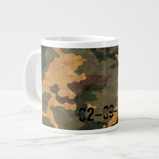 Groene camouflage patroon  2020 grote koffiekop (Links)