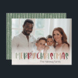 Groene Casual kerstfeestelijke volledige foto Feestdagenkaart<br><div class="desc">Deze casual, kleurrijke kerstfeestkaart is perfect voor uw leuke, creatieve kerstcadeautjes. Het is een uniek, speels modern lettertype in rood, boho-tan, en licht en donkergroen, maakt een gelukkig seizoensgebonden gevoel mogelijk. Als je de donkere winter van je geliefden wilt ophelderen met een schattige feestvreugde, dan heb je dat ding gevonden!...</div>