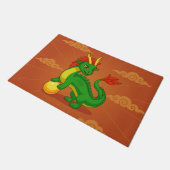 Groene Chinese Draak op Rood Deurmat (Schuin)