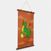 Groene Chinese Draak op Rood Hangend Wandkleed (Gebogen)