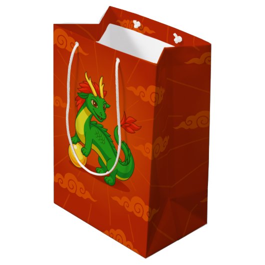 Groene Chinese Draak op Rood Medium Cadeauzakje (Achterkant Gekanteld)