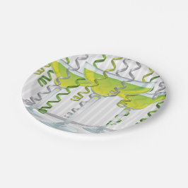 Groene cocktail en koolstof papieren bordje