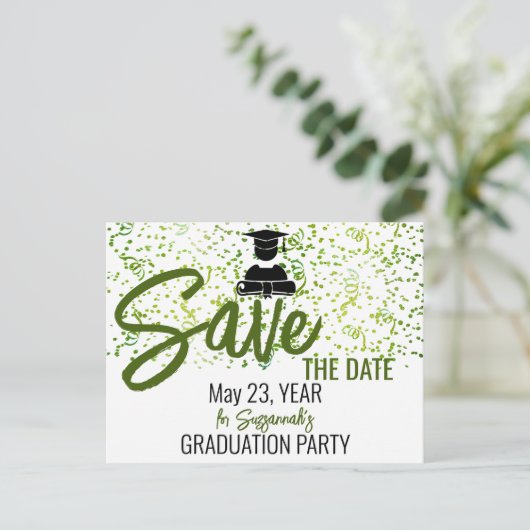 Groene Confetti Graduation Party sparen de Datum Aankondigingskaart (Staand voorkant)