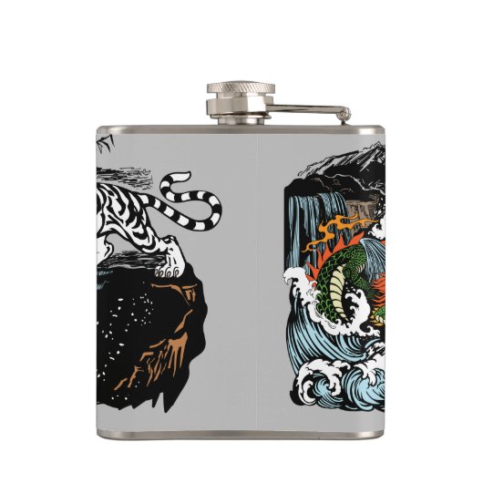 Groene draak versus witte tijger heupfles (Achterkant)