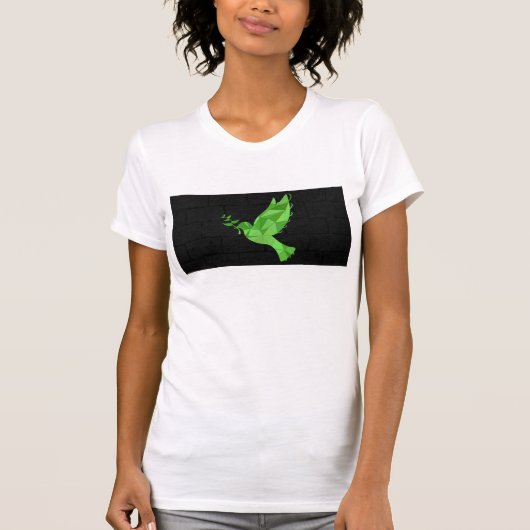 Groene duif met olijftak op zwarte achtergrond t-shirt (Voorkant)
