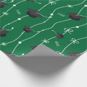 Groene eindexamencaps en linten cadeaupapier (Hoek)