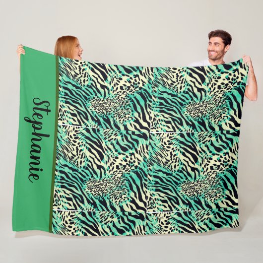 Groene en beige tijger- en zebraafdrukken fleece deken (In situ)