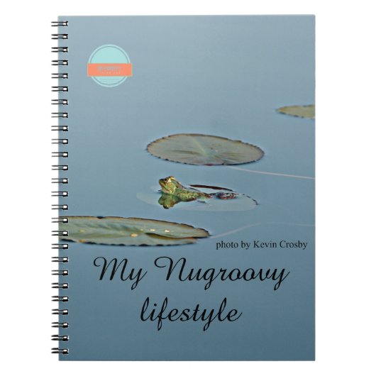 Groene en blauwe kikker op weg naar de derde leeft notitieboek (Voorkant)