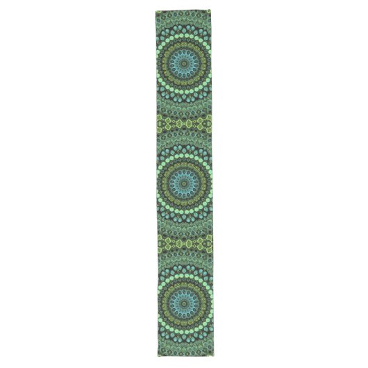Groene en Blauwgroen Kaleidoscoop Mandala Patroon Lange Tafelloper (Voorkant)