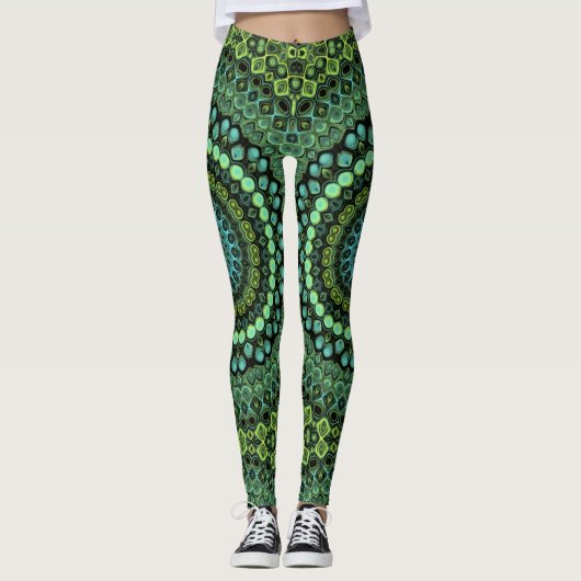 Groene en Blauwgroen Kaleidoscoop Mandala Patroon Leggings (Voorkant)