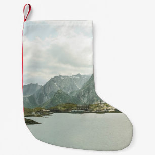 GROENE EN BROEIENDE MOUNTAINEN NEAU WATER ONDER KLEINE KERSTSOK