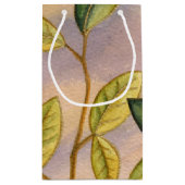 Groene en gele bladeren op zonnescherm klein cadeauzakje (Achterkant)