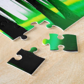 Groene en gele mist komt het Silhouetbos binnen Legpuzzel (Zijkant)