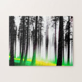 Groene en gele mist komt het Silhouetbos binnen Legpuzzel (Horizontaal)