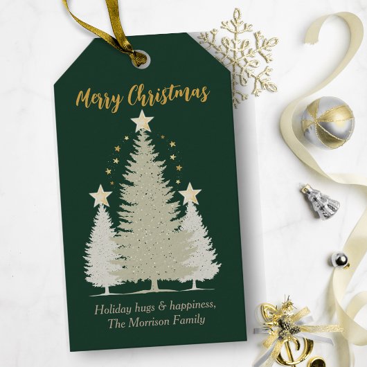 Groene en gouden kerstboom en sterren cadeaulabel