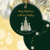 Groene en gouden kerstboom en sterren keramisch ornament