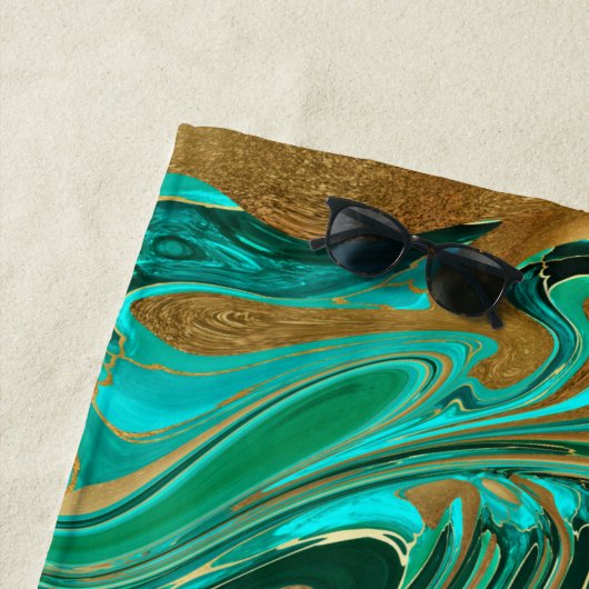 Groene en goudvloeibare marmer strandlaken (In situ)