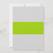 Groene en Grijze Chevron Baby Shower Invitaties Kaart (Achterkant)