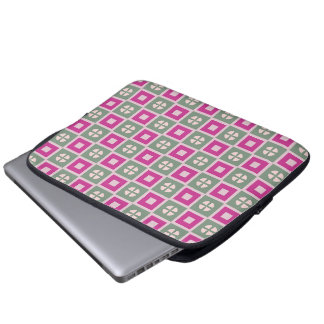 Groene en magenta gebloemde laptophoes met blokpat laptop sleeve