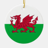 Groene en rode vlag van Wales met draak Keramisch Ornament (Voorkant)