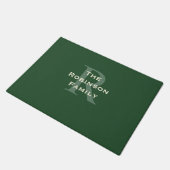 Groene en Tane Familienaam Monogram gemerkt Deurmat (Schuin)