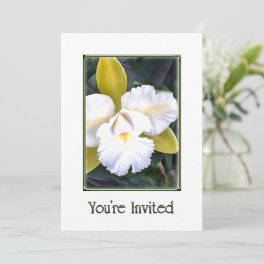 Groene en Witte Cattleya Orchideeën Uitnodiging (Staand voorkant)